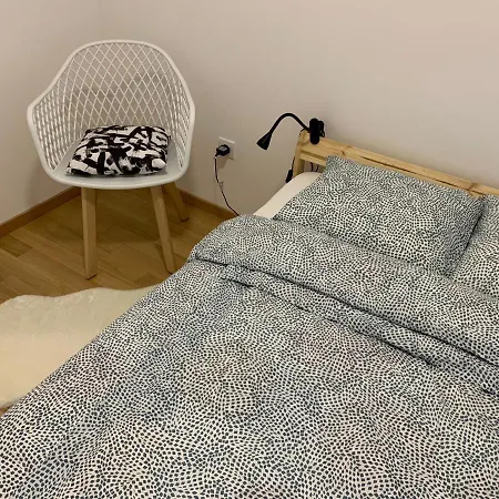 Iris Apartment *