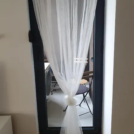 Iris Apartment