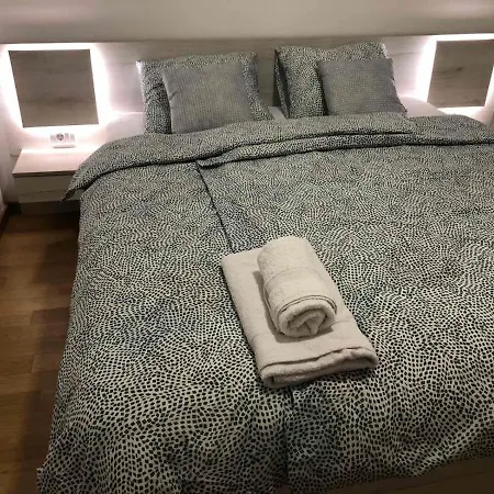 Iris Apartment